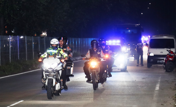 polisi-patroli-skala-besar-di-tangerang-jelang-nataru