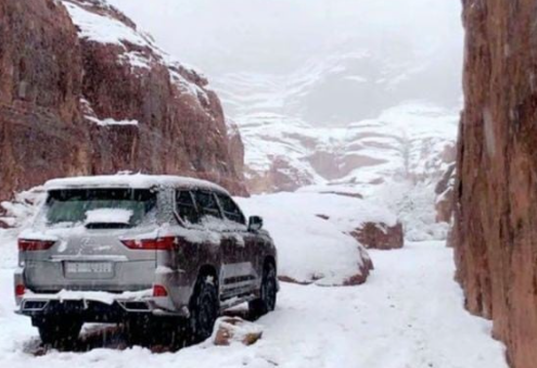 salju-menyelimuti-negara-arab-saudi