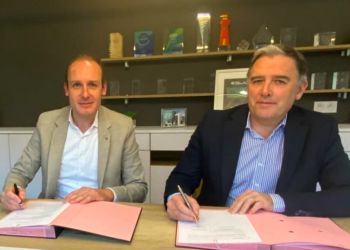 and Alban Boyé, Chairman and CEO of the Trecobat Group, which will see new homes across western France use clinker-free cement