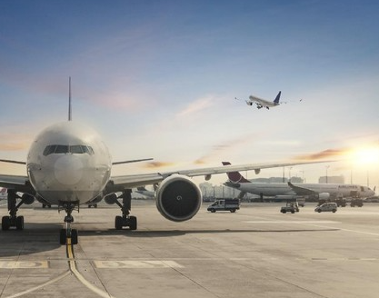 seorang-mayat-ditemukan-di-roda-pesawat-american-airlines