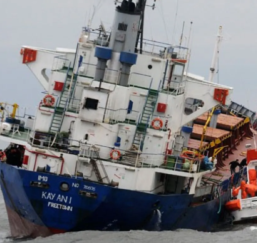 kapal-angkutan-pengungsi-tenggelam-di-pantai-turki