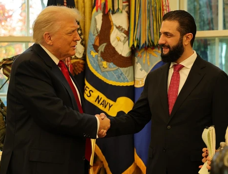 trump-memuji-presiden-suriah-di-gedung-putih