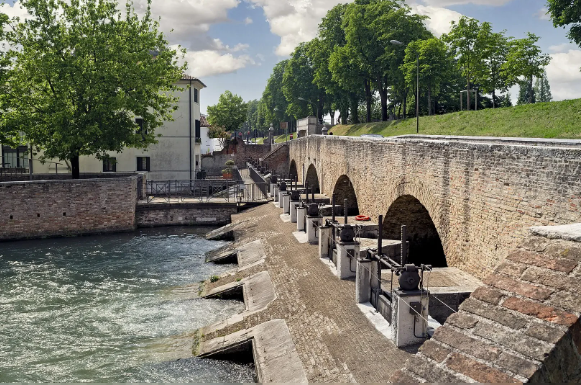 pria-di-depok-tewas-ditusuk-saat-tidur