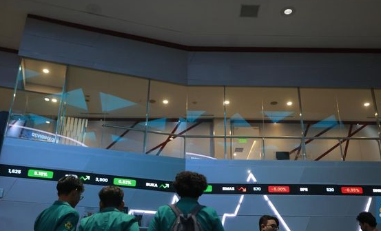 IHSG Dibuka Hijau di 8.121 Pagi Ini